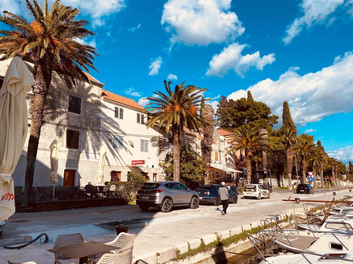 Family House Kastela Home Between Split And Trogir Exterior foto